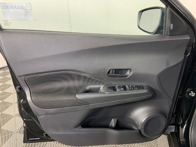 2025 Nissan Kicks Play S FWD