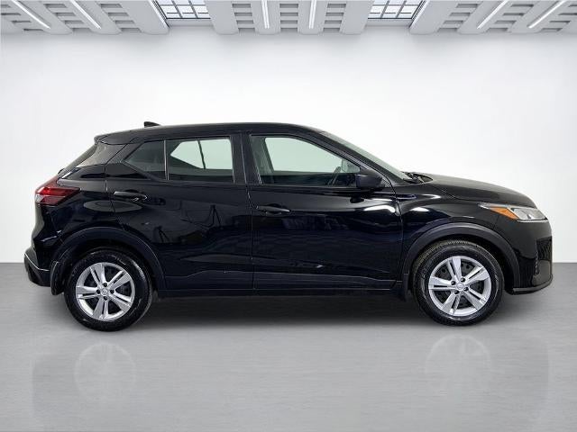 2025 Nissan Kicks Play S FWD