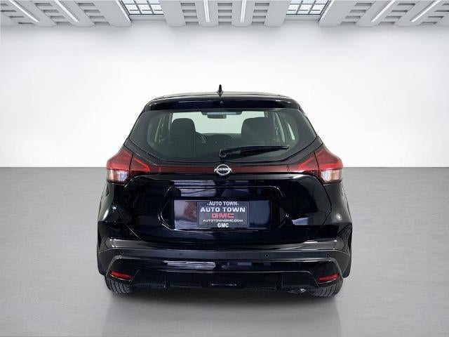2025 Nissan Kicks Play S FWD