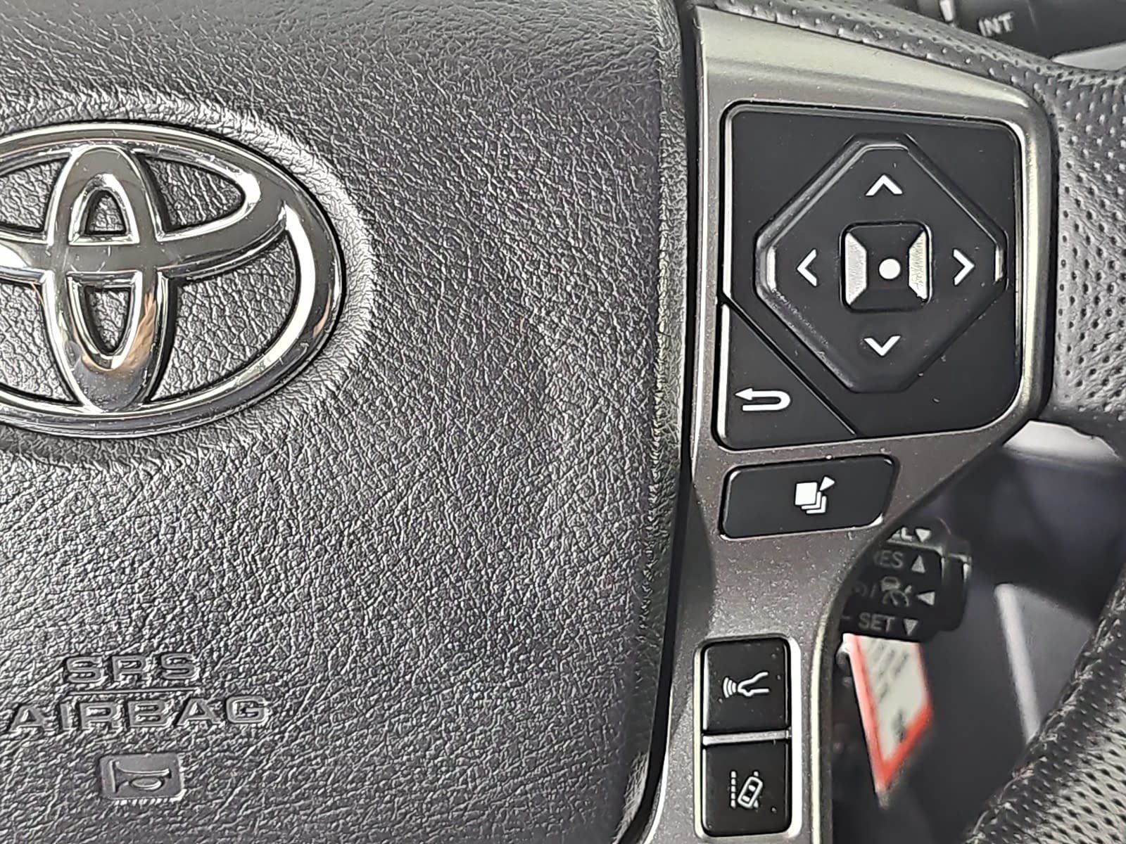 2021 Toyota Tacoma 4WD SR5 Double Cab 5' Bed V6 AT (GS)