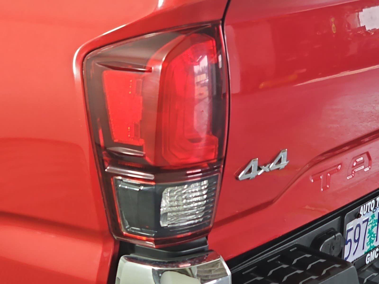 2018 Toyota Tacoma SR5 Double Cab 6' Bed V6 4x4 AT (Natl)