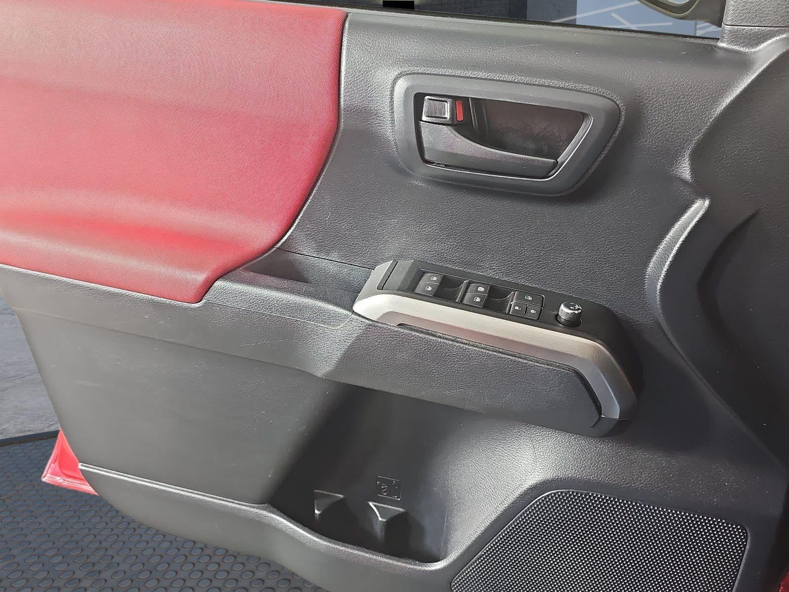 2018 Toyota Tacoma SR5 Double Cab 6' Bed V6 4x4 AT (Natl)