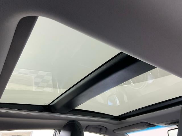 2018 Toyota Camry XSE Auto (Natl)