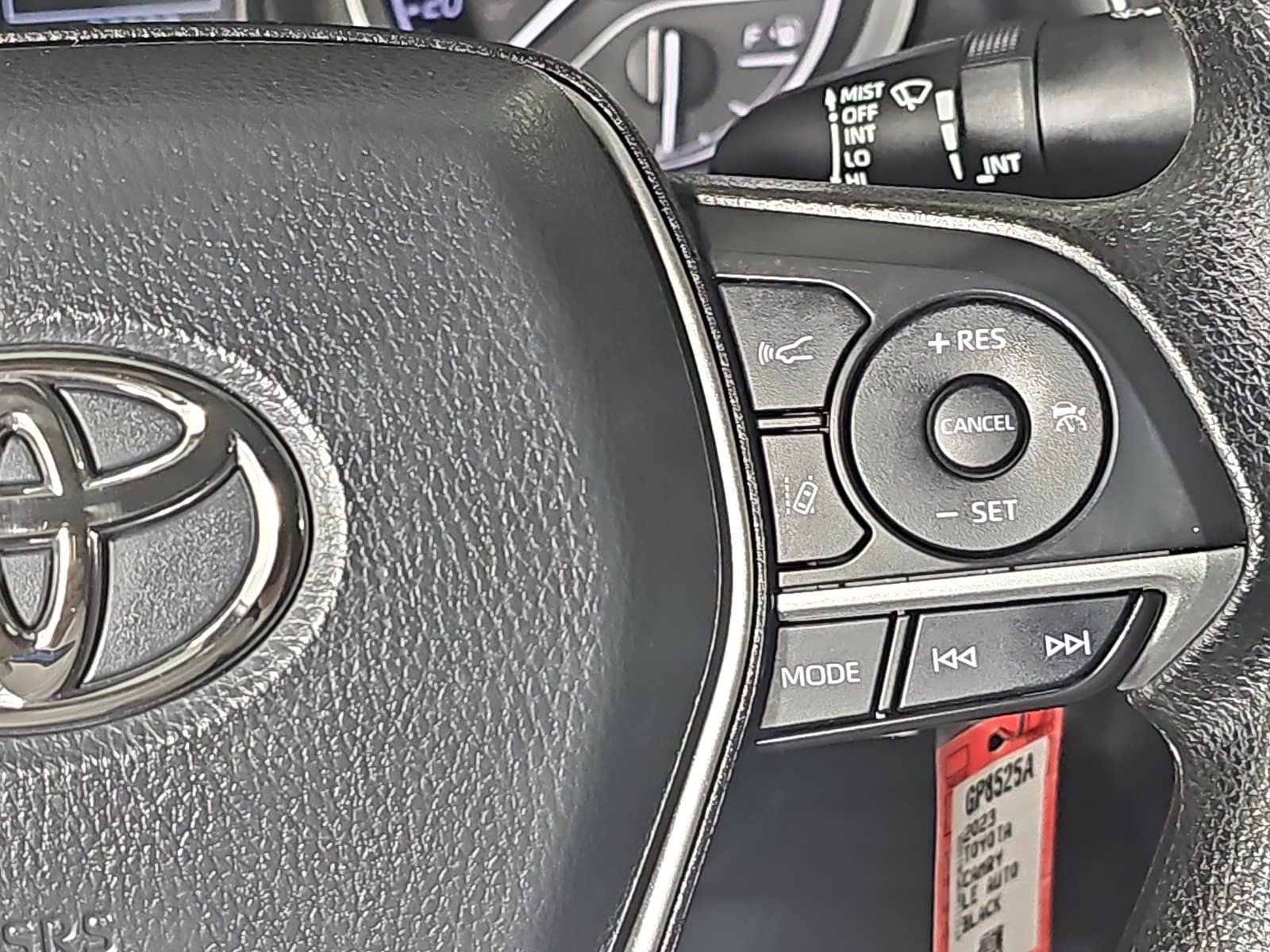 2023 Toyota Camry LE Auto (SE)