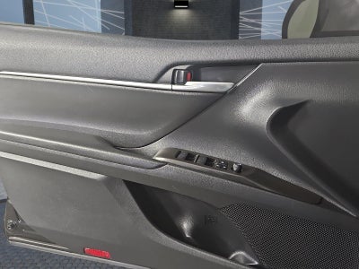 2023 Toyota Camry LE Auto (SE)