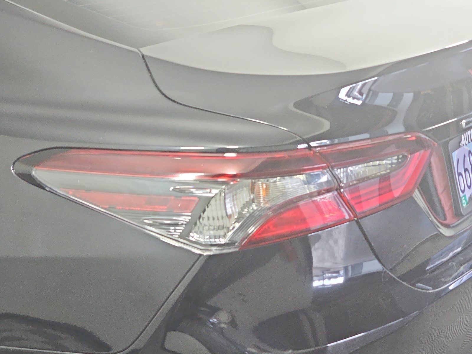 2023 Toyota Camry LE Auto (SE)