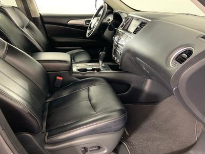 2019 Nissan Pathfinder FWD SL