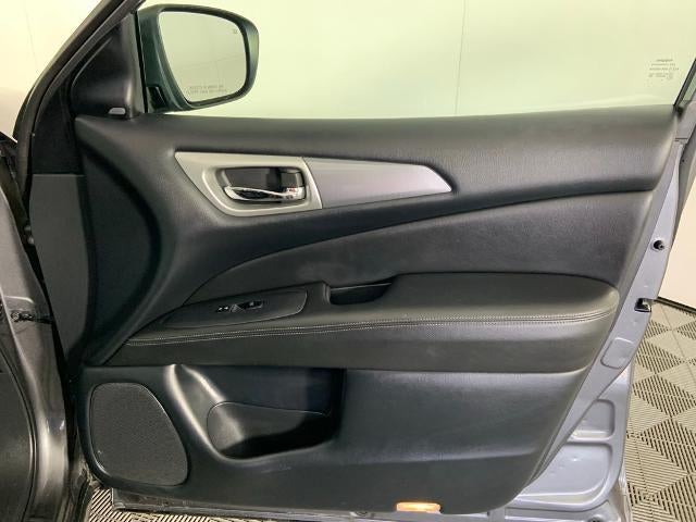 2019 Nissan Pathfinder FWD SL