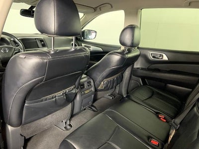 2019 Nissan Pathfinder FWD SL