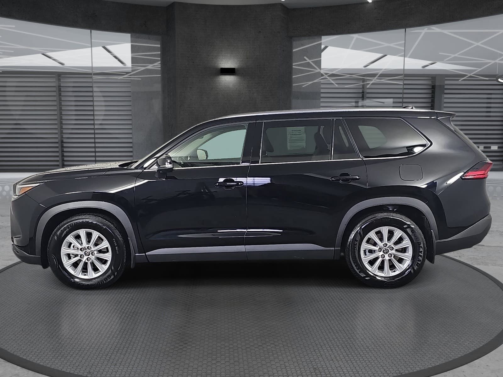 2026 Toyota Grand Highlander Hybrid Hybrid XLE AWD (Natl)