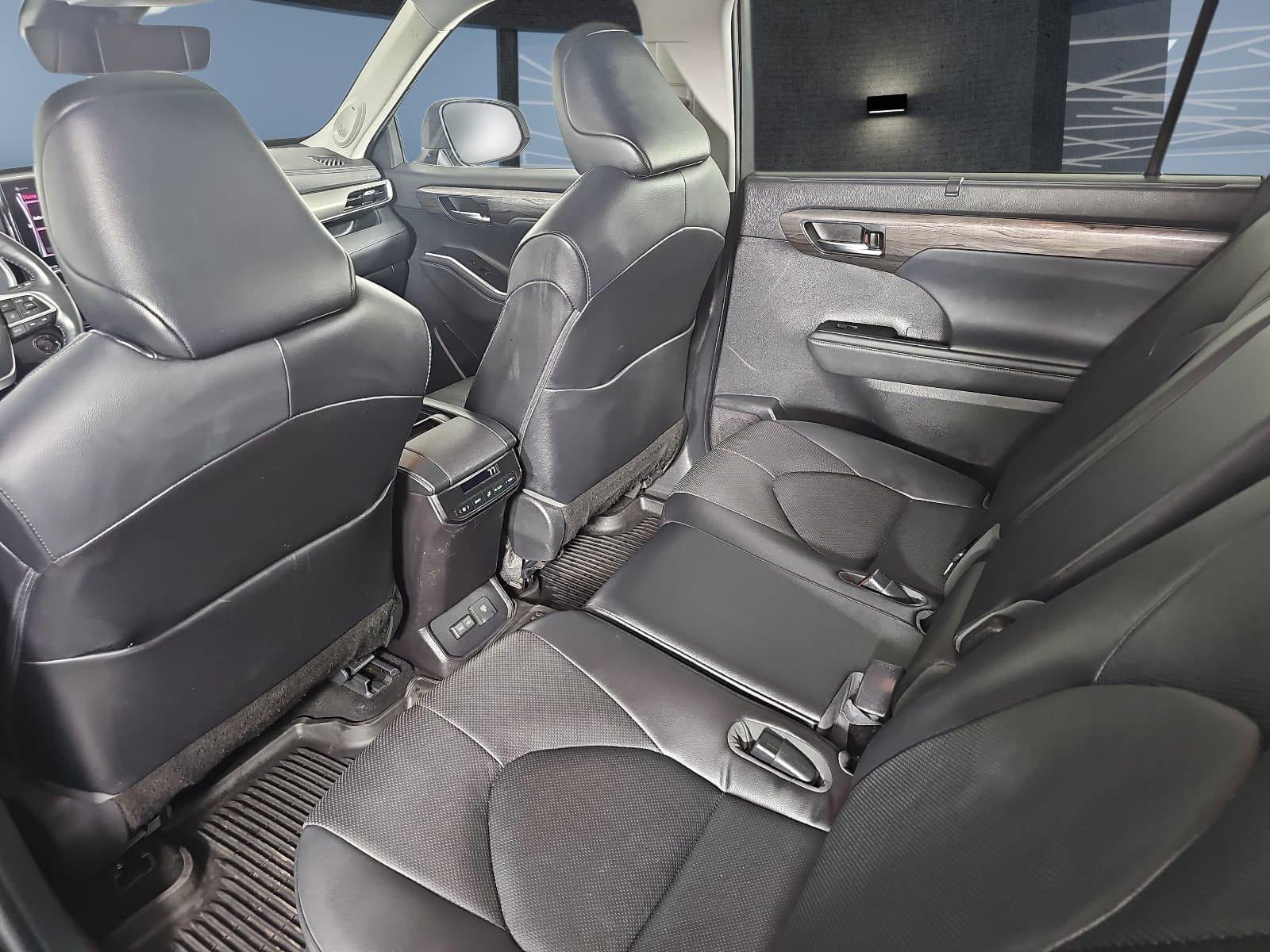 2022 Toyota Highlander Limited AWD (Natl)