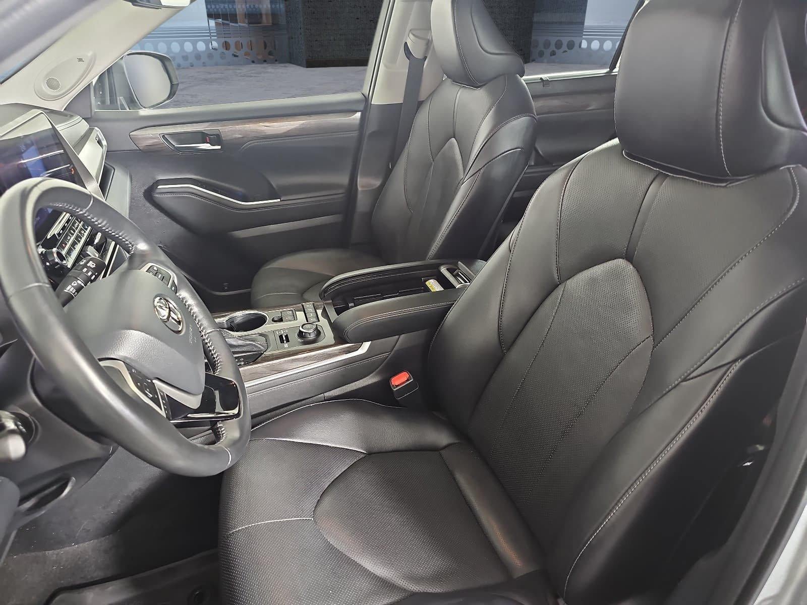 2022 Toyota Highlander Limited AWD (Natl)
