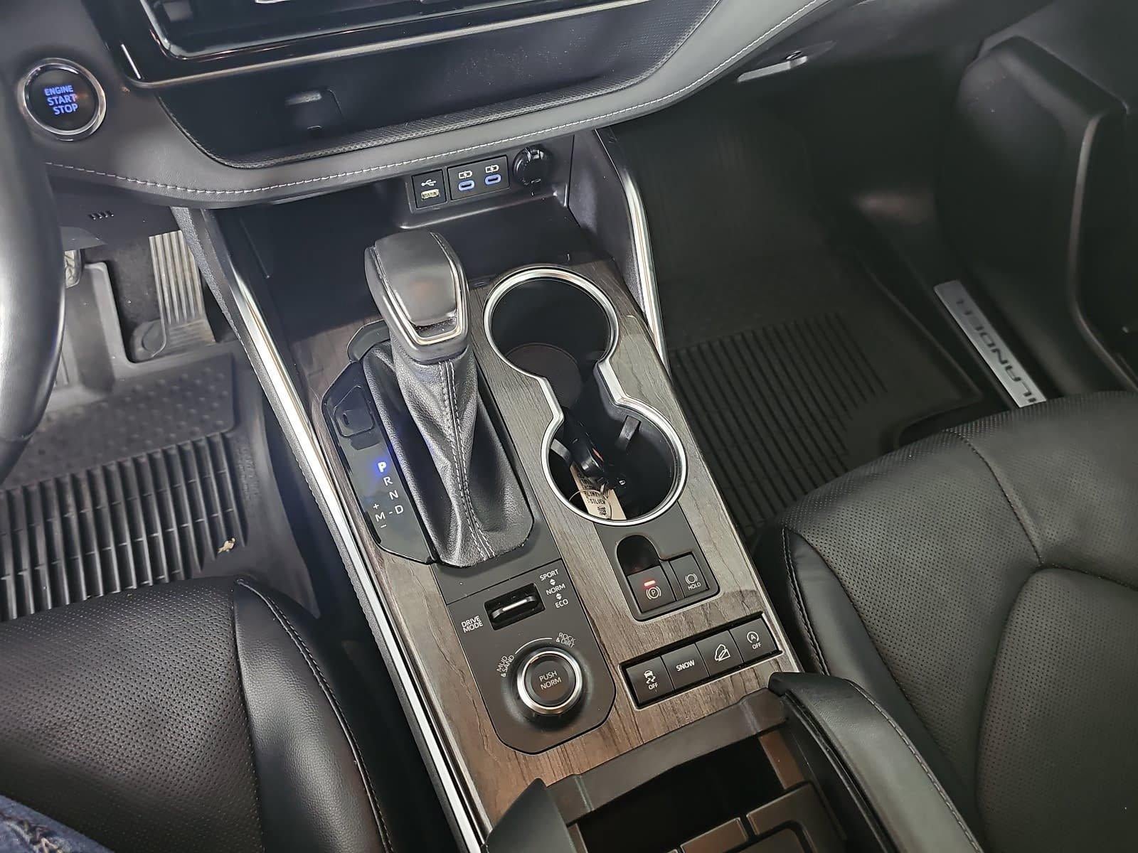 2022 Toyota Highlander Limited AWD (Natl)