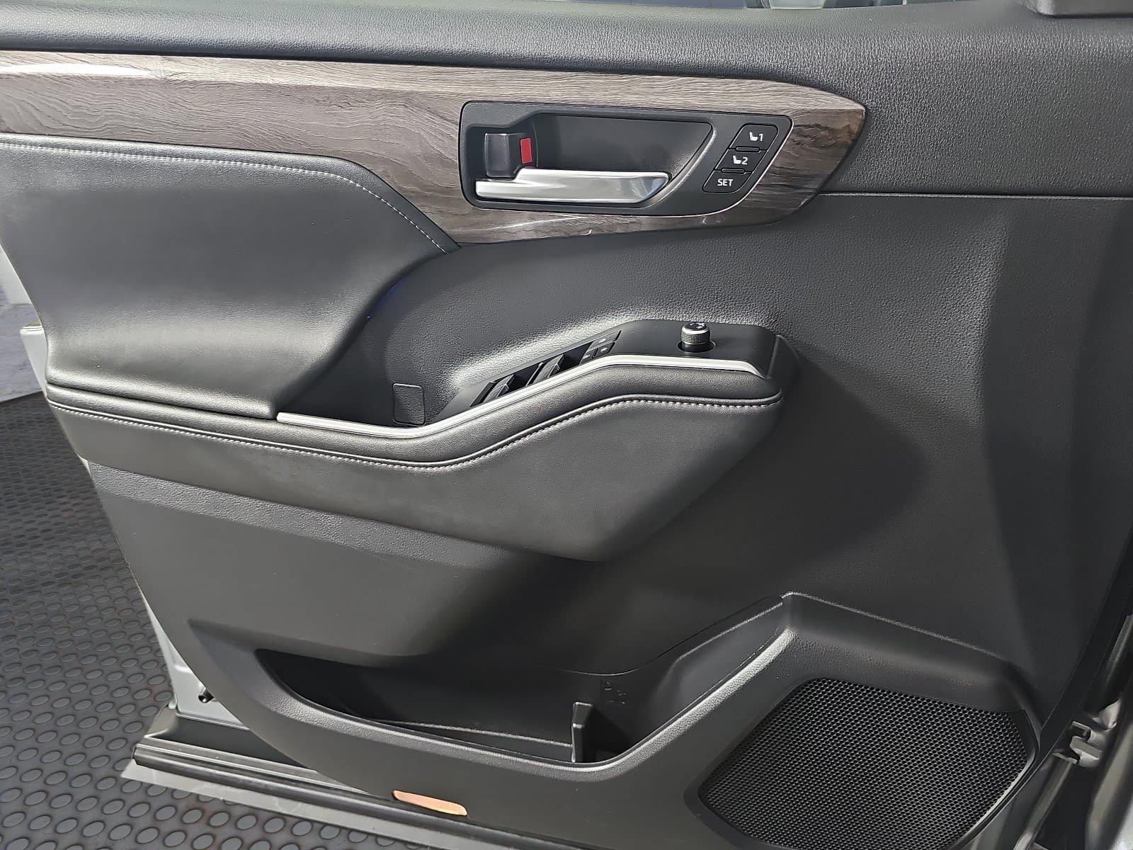 2022 Toyota Highlander Limited AWD (Natl)