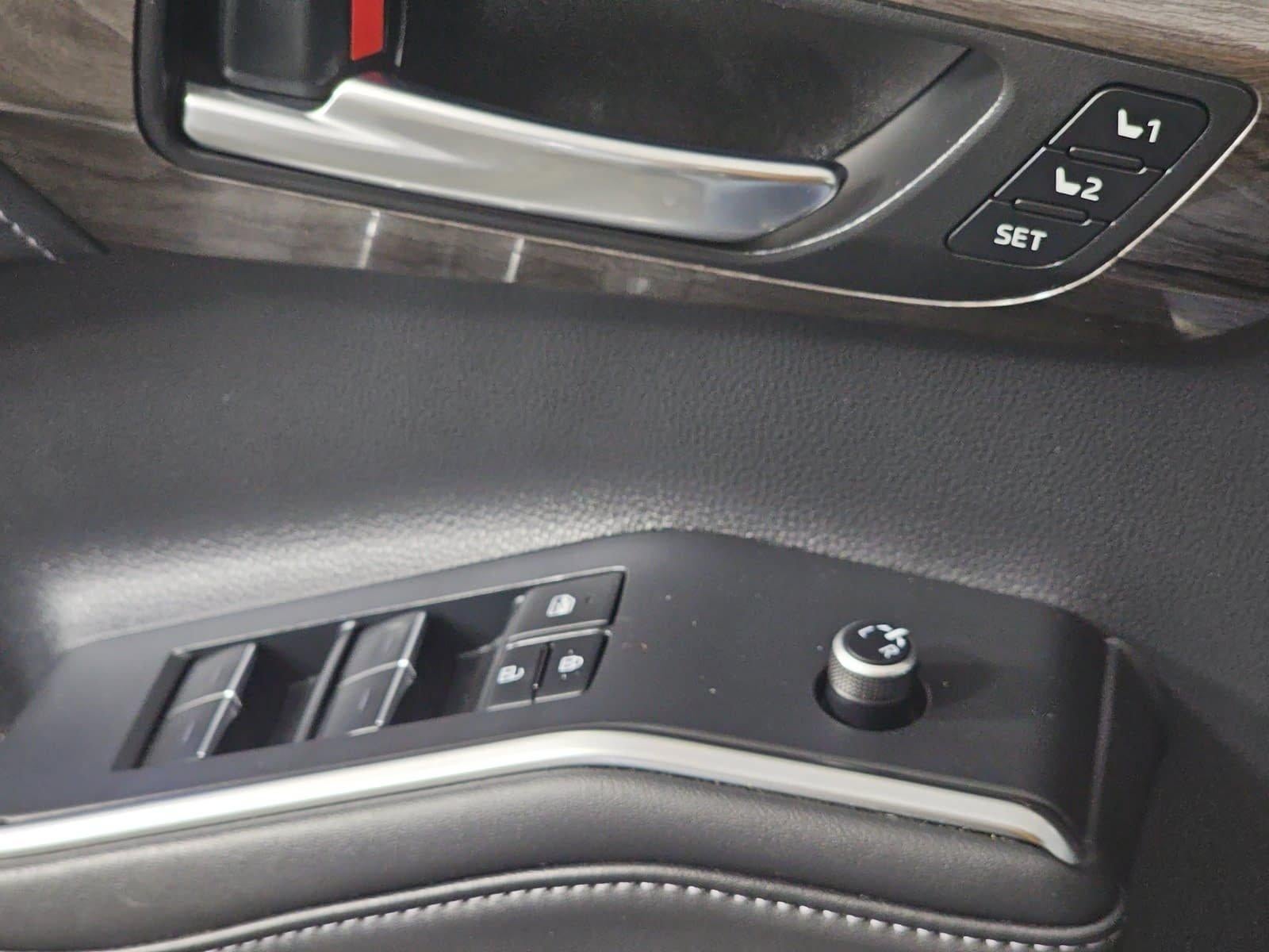 2022 Toyota Highlander Limited AWD (Natl)