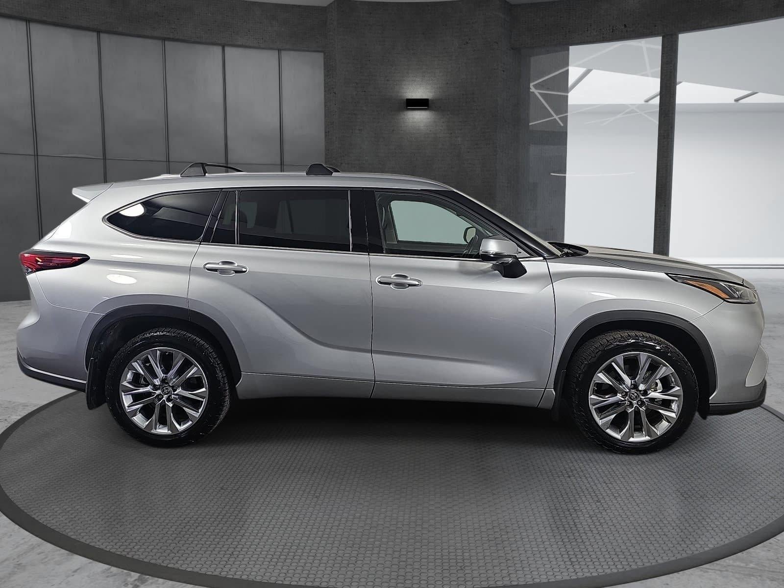 2022 Toyota Highlander Limited AWD (Natl)