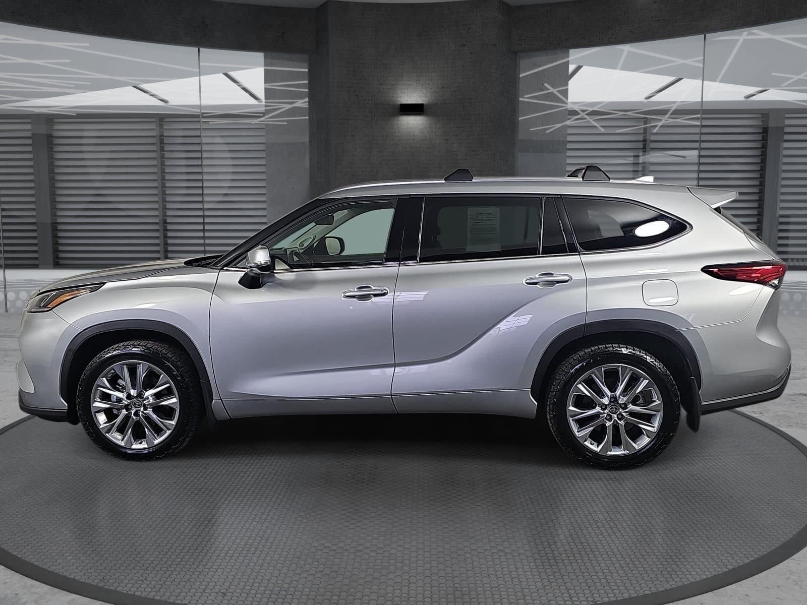 2022 Toyota Highlander Limited AWD (Natl)