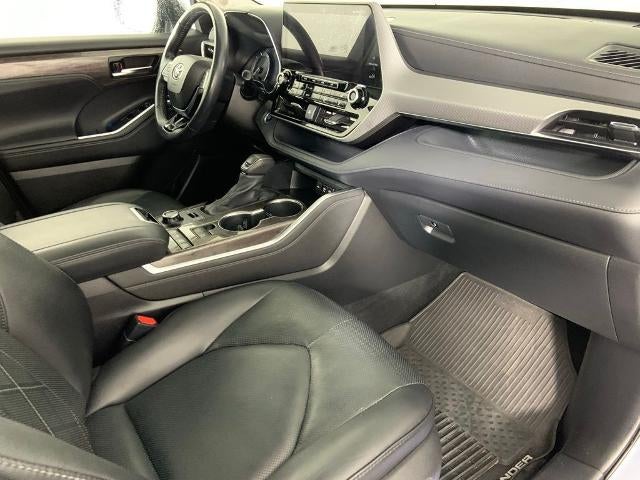 2020 Toyota Highlander Platinum AWD (Natl)