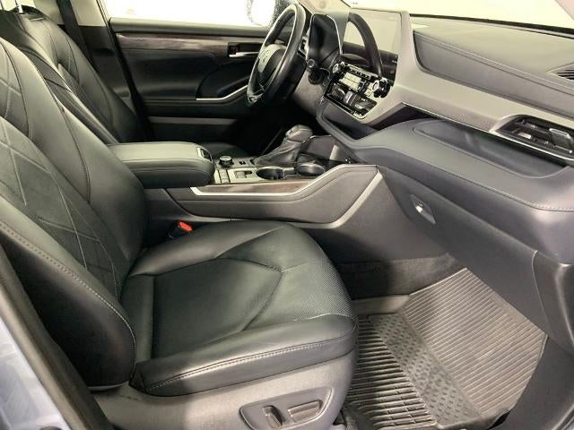 2020 Toyota Highlander Platinum AWD (Natl)