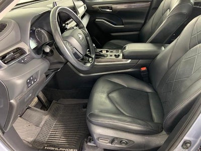 2020 Toyota Highlander Platinum AWD (Natl)