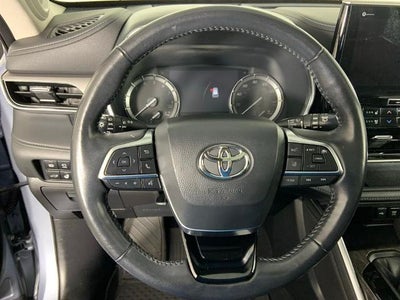 2020 Toyota Highlander Platinum AWD (Natl)