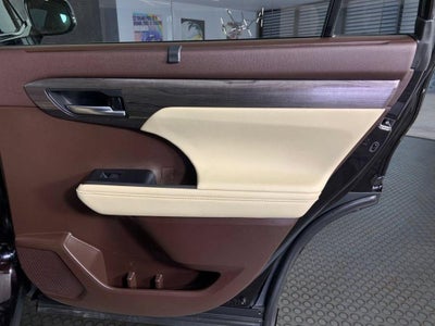 2021 Toyota Highlander Limited FWD (GS)
