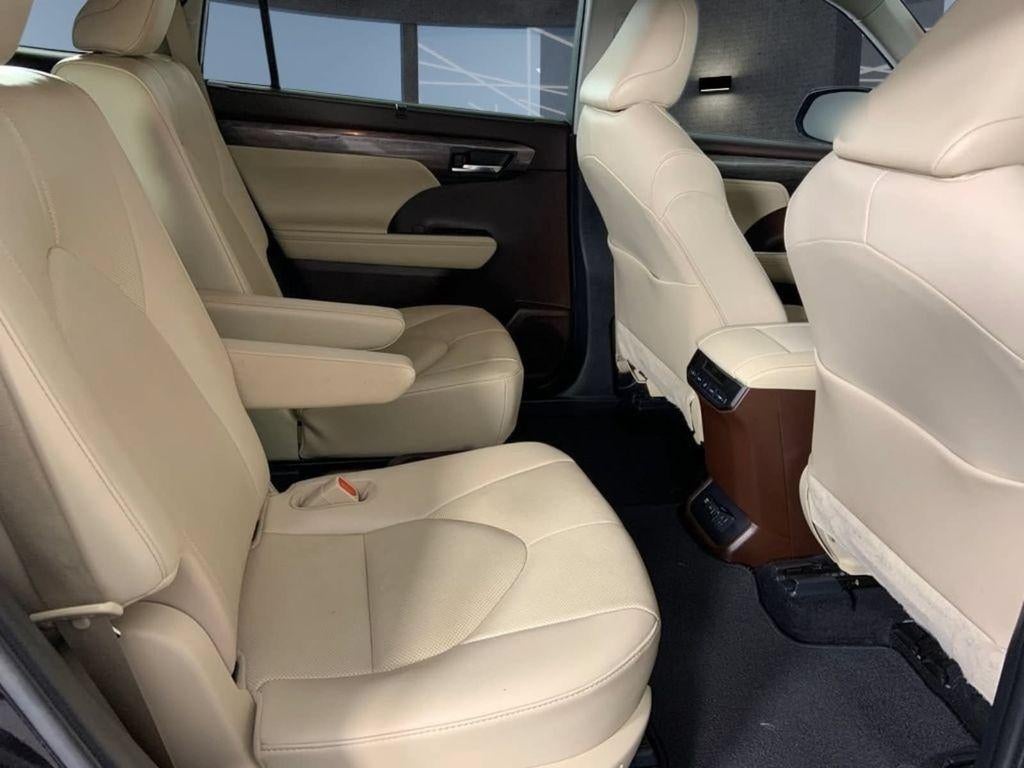 2021 Toyota Highlander Limited FWD (GS)