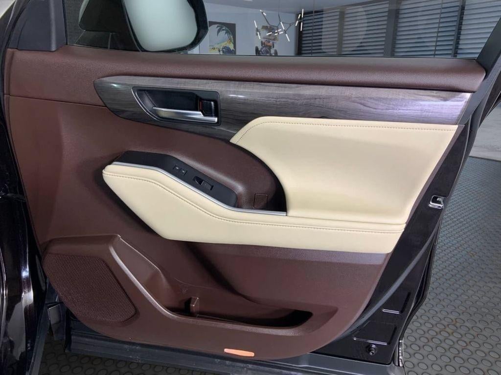 2021 Toyota Highlander Limited FWD (GS)