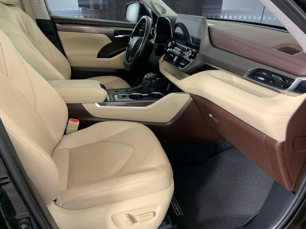 2021 Toyota Highlander Limited FWD (GS)