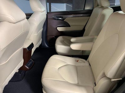 2021 Toyota Highlander Limited FWD (GS)