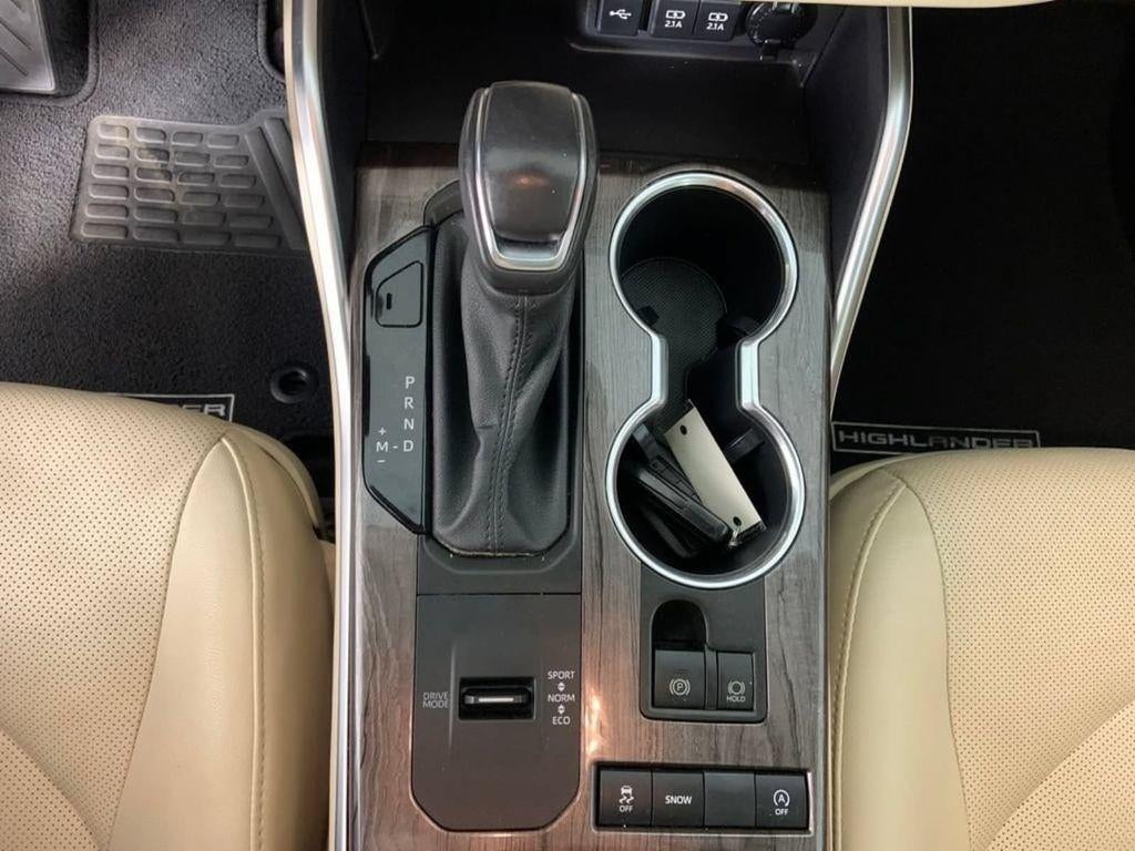 2021 Toyota Highlander Limited FWD (GS)