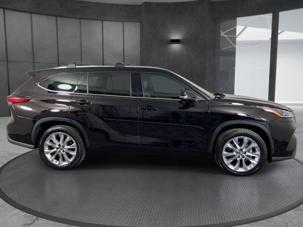 2021 Toyota Highlander Limited FWD (GS)
