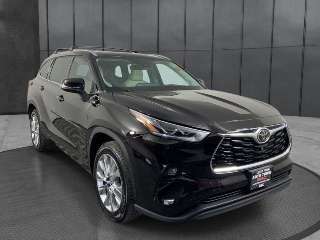 2021 Toyota Highlander Limited FWD (GS)