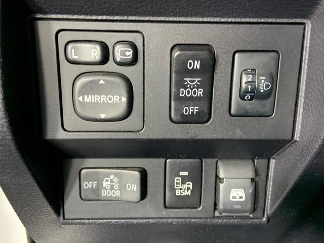 2017 Toyota Tundra 4WD 1794 Edition CrewMax 5.5' Bed 5.7L (Natl)