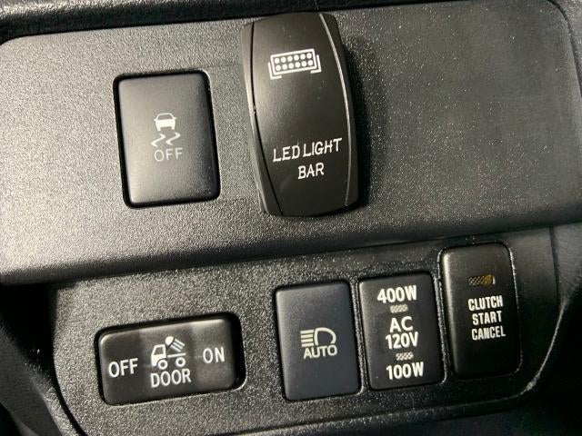 2020 Toyota Tacoma 4WD TRD Sport Double Cab 5' Bed V6 MT (Natl)