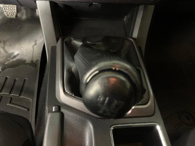 2020 Toyota Tacoma 4WD TRD Sport Double Cab 5' Bed V6 MT (Natl)