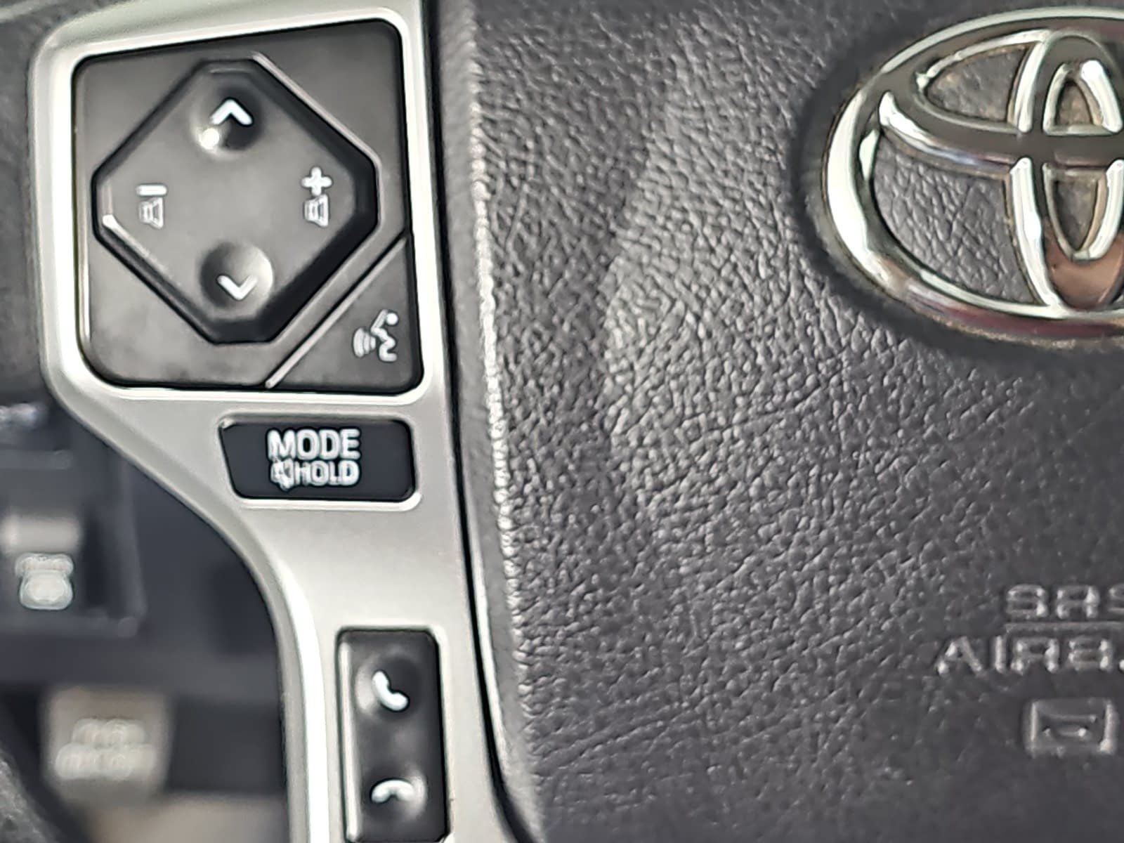 2021 Toyota Tundra 4WD SR5 CrewMax 5.5' Bed 5.7L (SE)