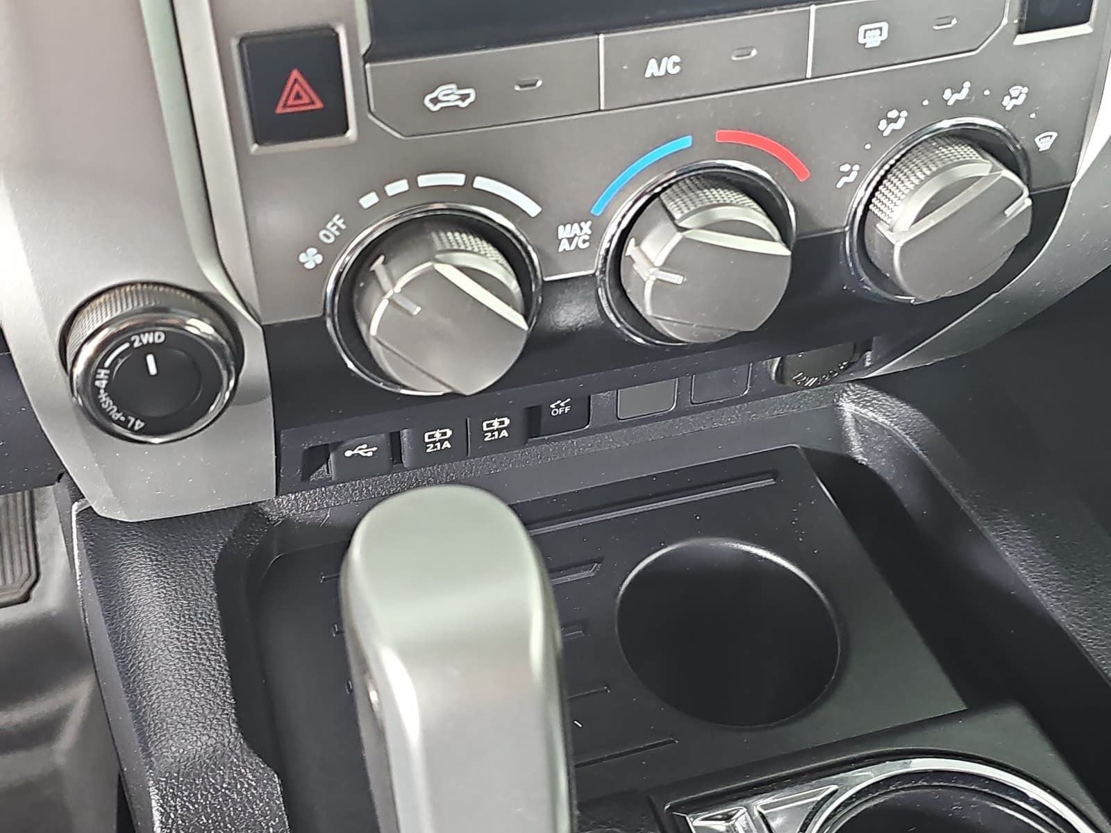 2021 Toyota Tundra 4WD SR5 CrewMax 5.5' Bed 5.7L (SE)