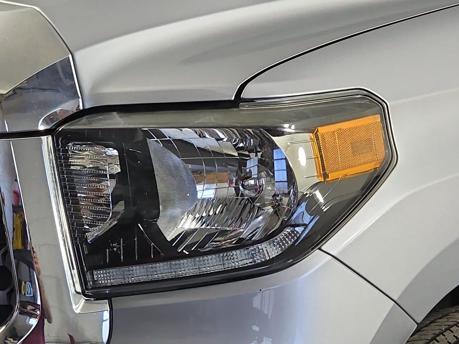 2021 Toyota Tundra 4WD SR5 CrewMax 5.5' Bed 5.7L (SE)