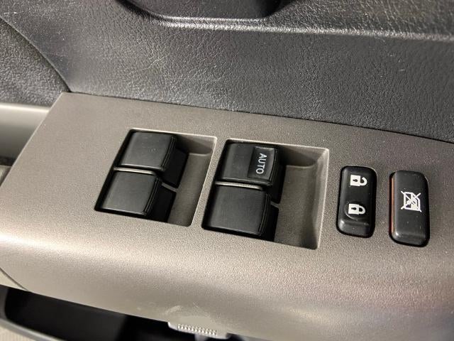 2012 Toyota Tundra 4WD Double Cab Standard Bed 4.6L V8 (Natl)