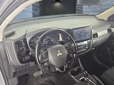 2016 Mitsubishi Outlander AWC 4dr ES