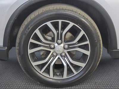 2016 Mitsubishi Outlander AWC 4dr ES