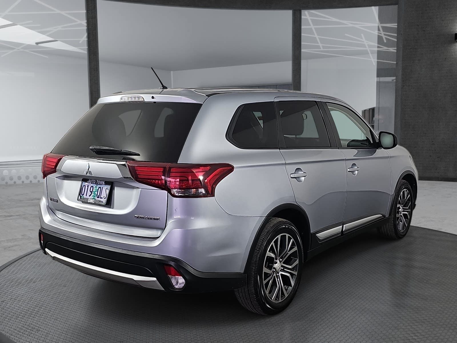 2016 Mitsubishi Outlander AWC 4dr ES