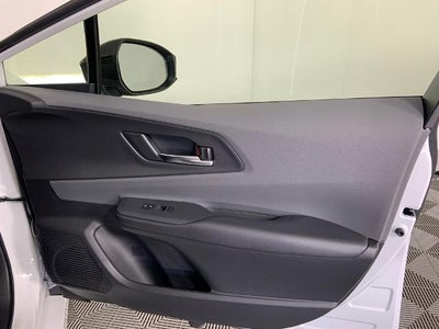 2023 Toyota Prius XLE AWD (Natl)