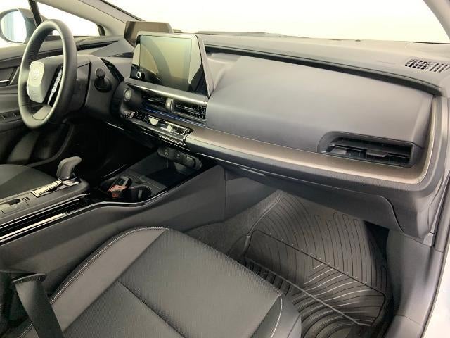 2023 Toyota Prius XLE AWD (Natl)