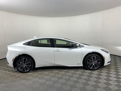 2023 Toyota Prius XLE AWD (Natl)