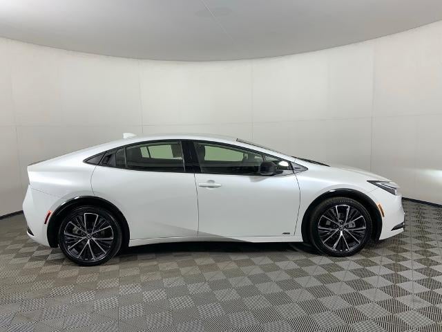 2023 Toyota Prius XLE AWD (Natl)