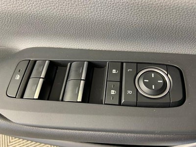 2023 Toyota Prius XLE AWD (Natl)