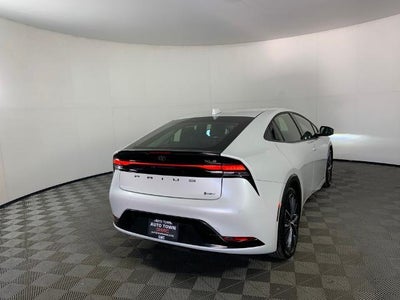 2023 Toyota Prius XLE AWD (Natl)