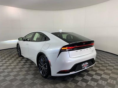 2023 Toyota Prius XLE AWD (Natl)
